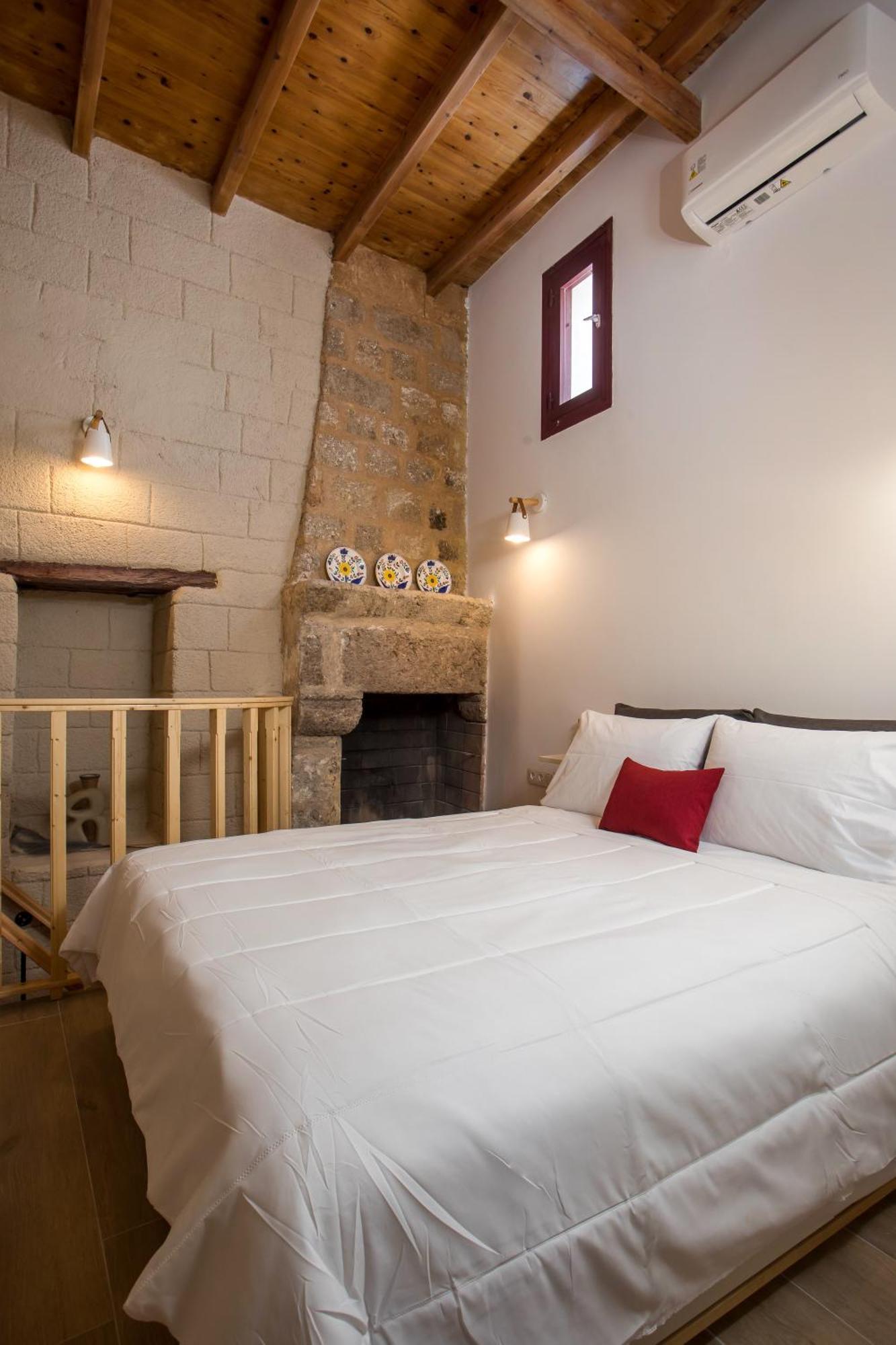 הוילה Rhodes City Alexandras Stone House מראה חיצוני תמונה